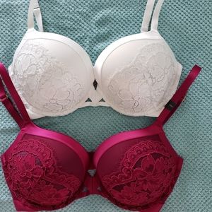 Pair of Victoria Secret Very Sexy Push-up Bras